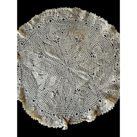 Pair Of Handcrafted Cotton Lace Doilies 12" Diameter Cream Wedding Granny Core - Picture 2 of 10